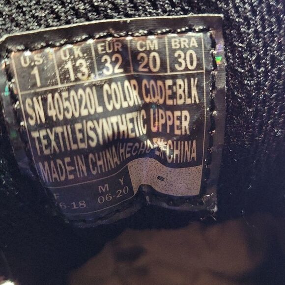 SKECHERS GO RUN KIDS SNEAKERS WITH VELCRO STRAP CLOSURE - Picture 13 of 15